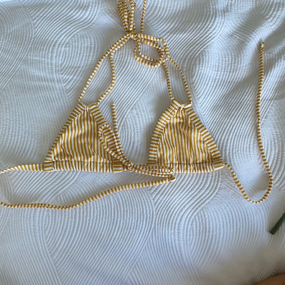 Montce bikini top